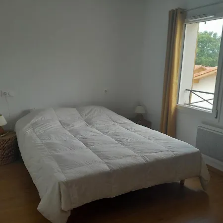 Maison Aureilhan, 4 Pieces, 6 Personnes - Fr-1-50-125